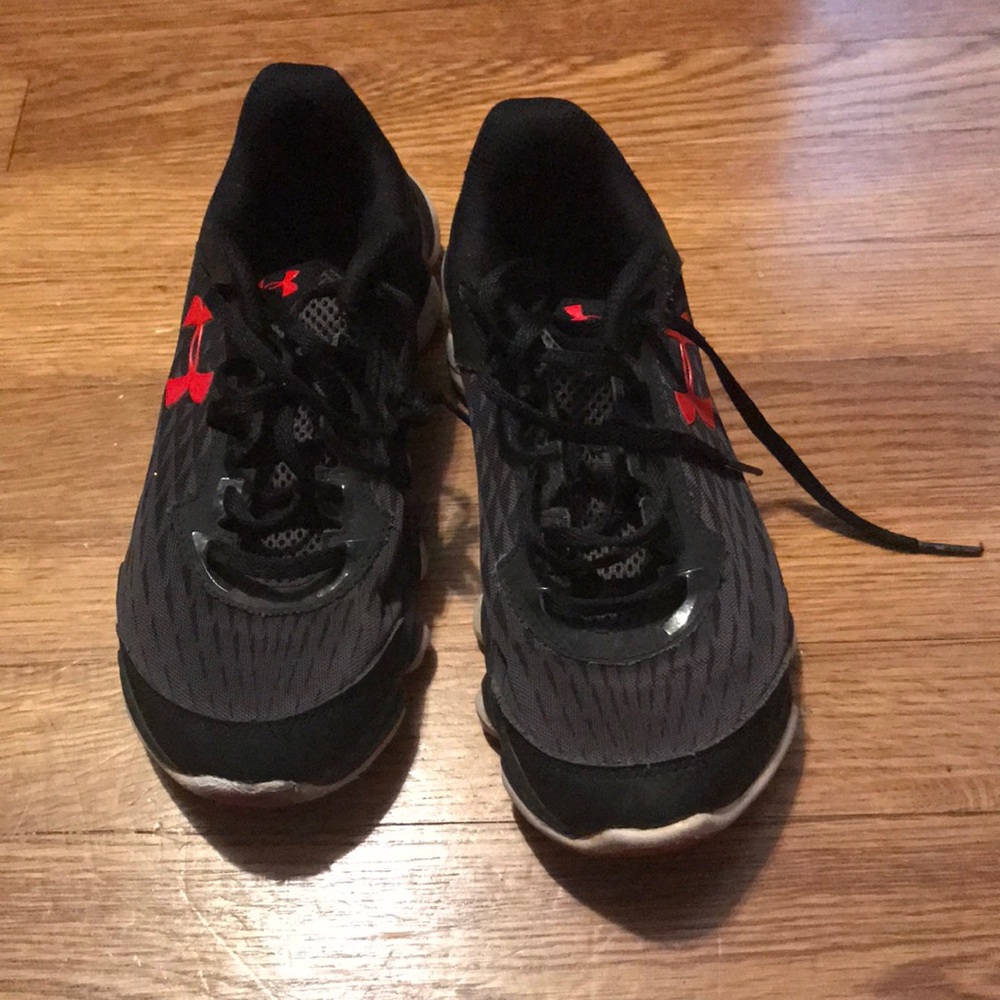 Boys Under Armour shoes